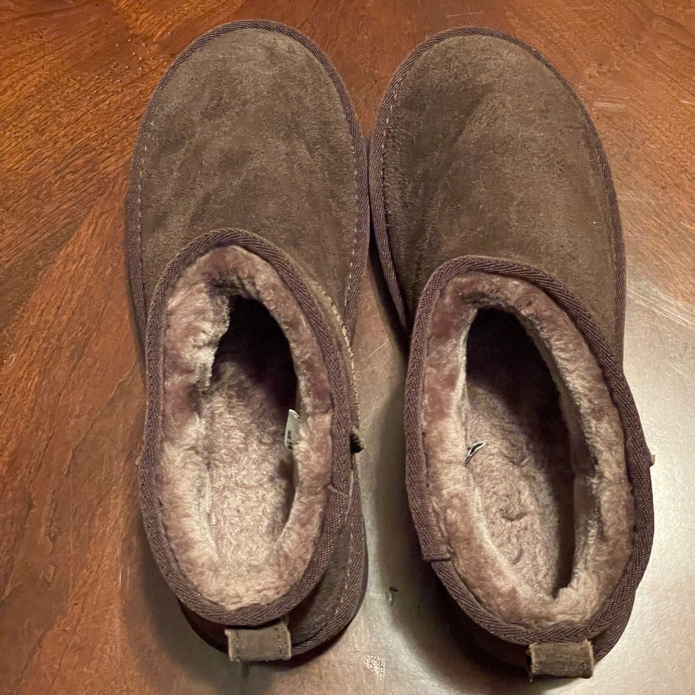 Cozy brown ankle boots